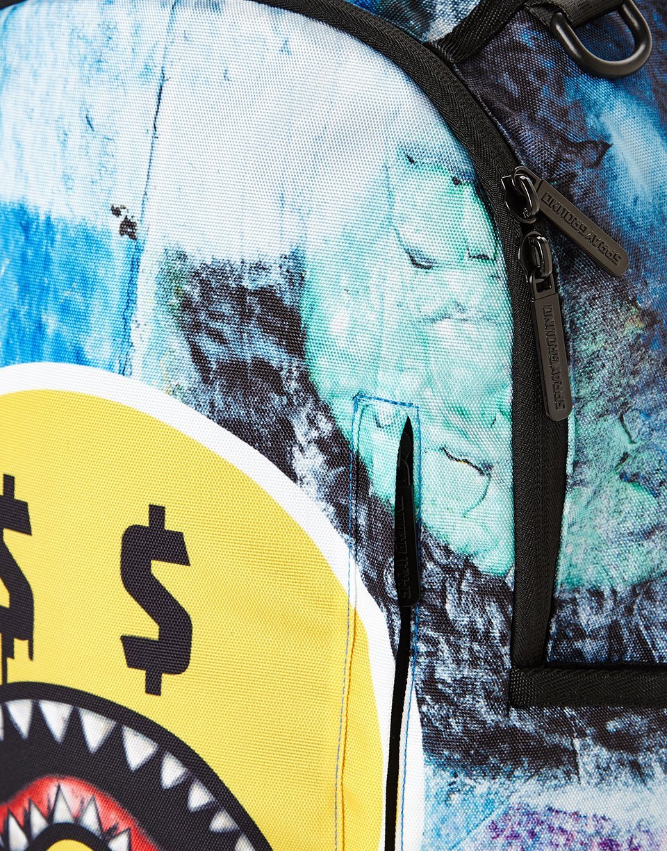 SPRAYGROUND HAVE A SHARKY DAY