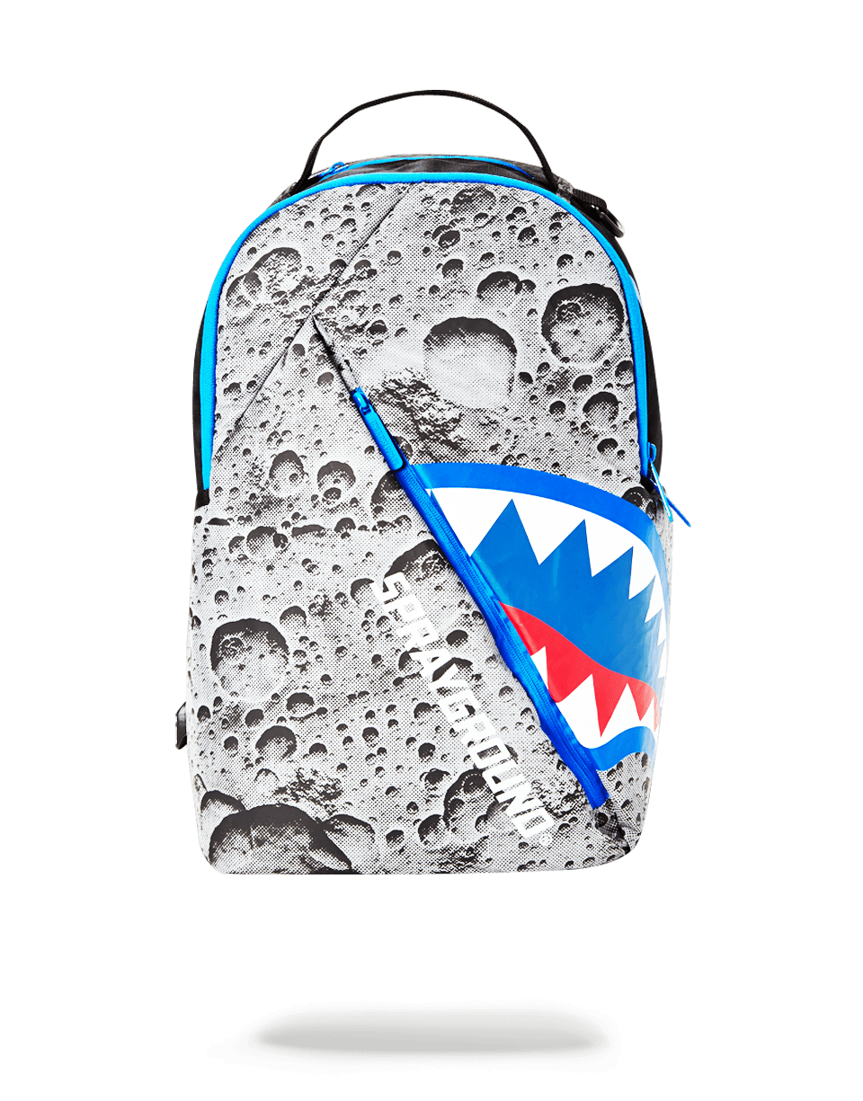 SPRAYGROUND ANGLED REFLECTIVE SHARK (SPACE SHOT)