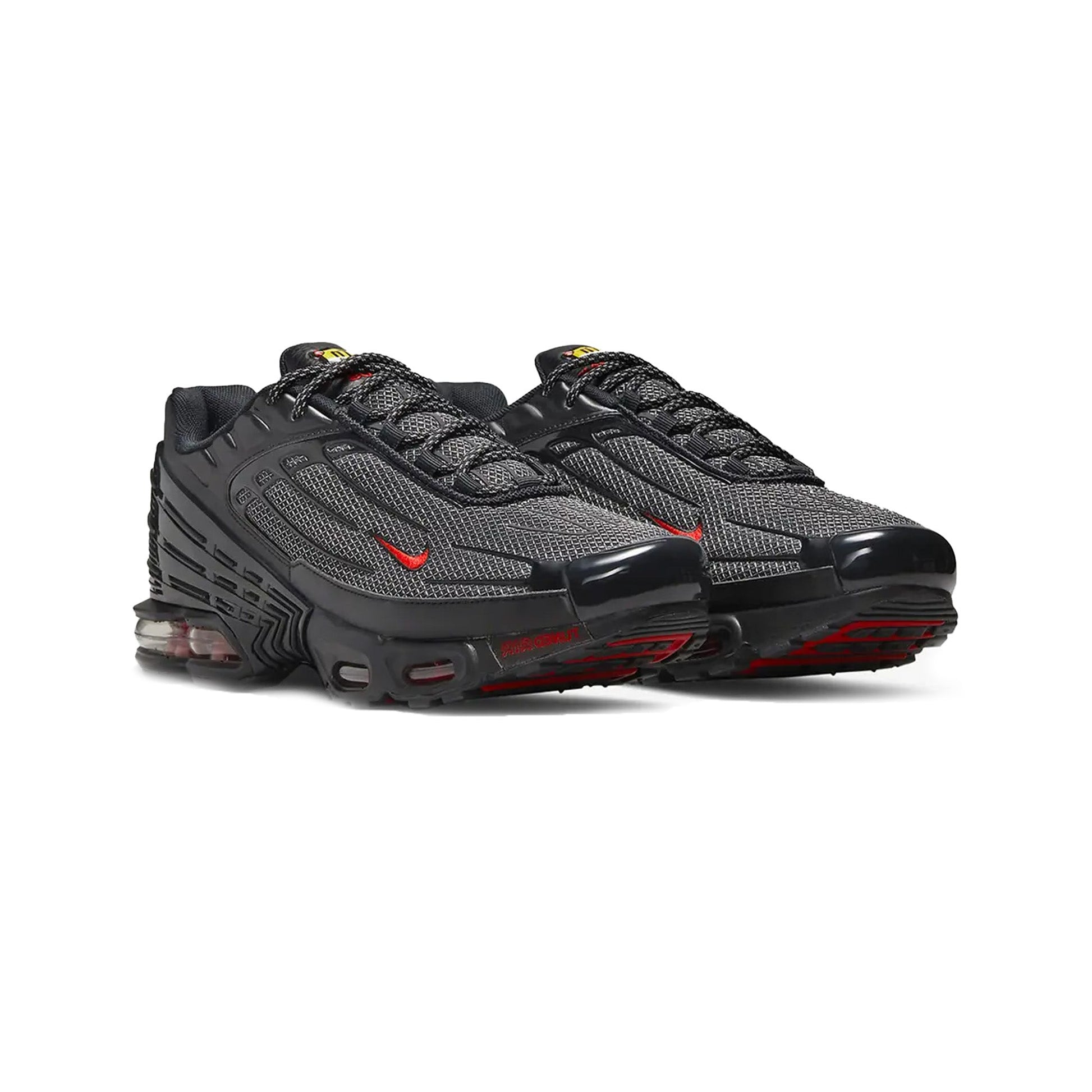 Nike Air Max Plus 3 'Black Reflective Silver University Red' (2022)