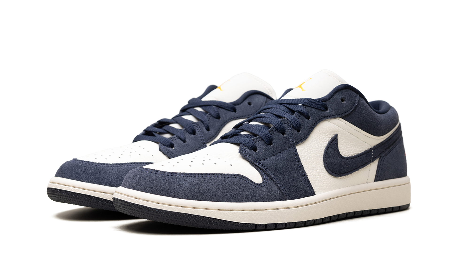 Jordan 1 Low SE "Obsidian Suede" IO7448 400