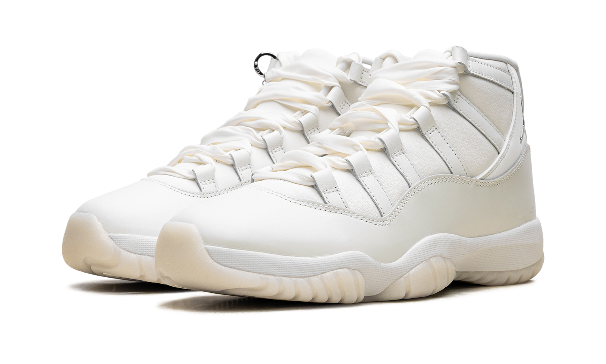 Air Jordan 11 WMNS "Pearl" AR0715 110