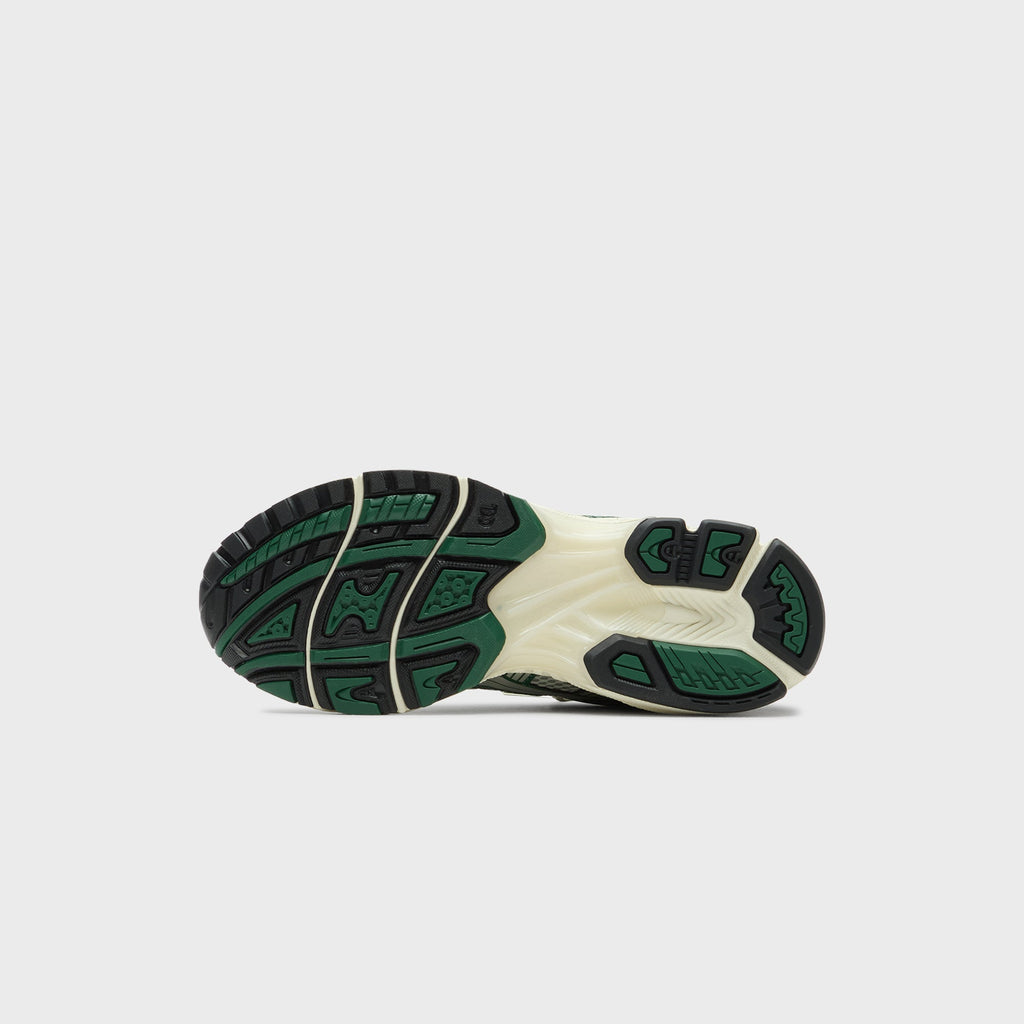 ASICS GEL-KAYANO 14 - Dried Leaf Green / Pure Silver