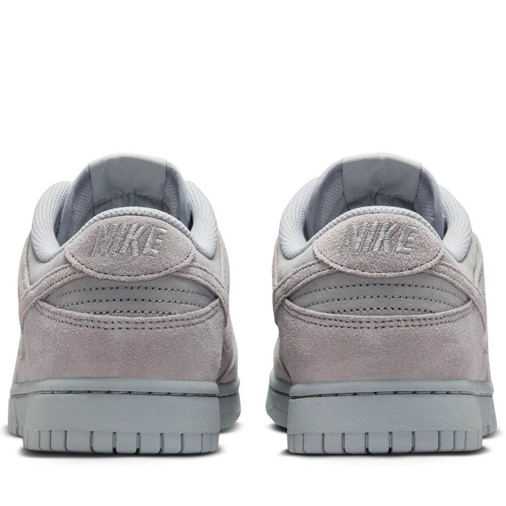 Nike Dunk Low Retro SE - Wolf Grey/Wolf Grey