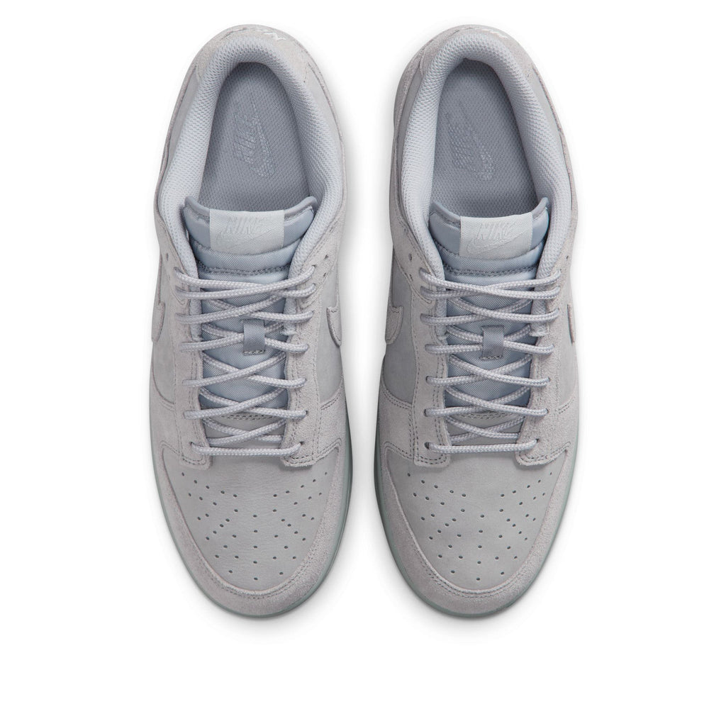 Nike Dunk Low Retro SE - Wolf Grey/Wolf Grey