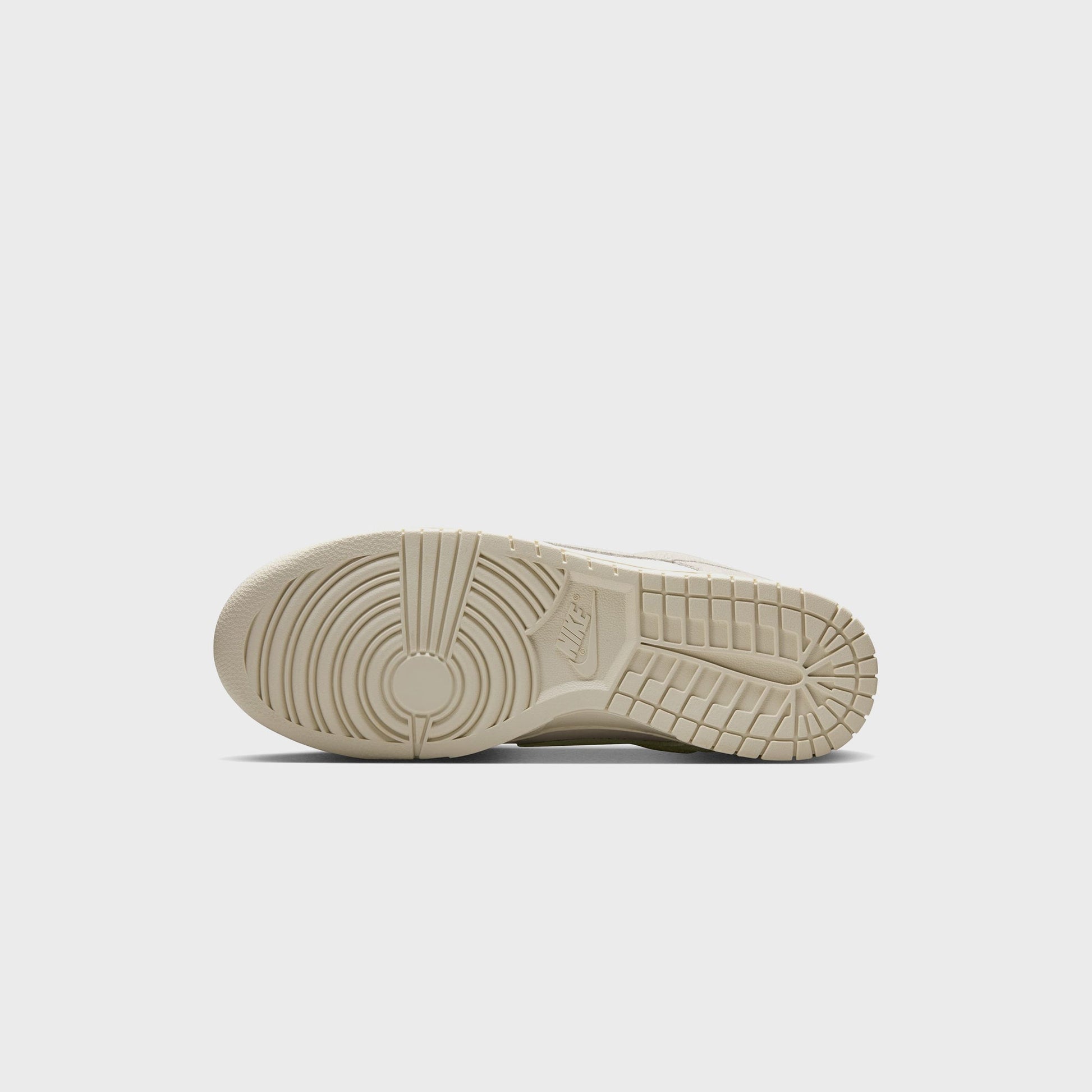 Nike Dunk Low Retro SE - Phantom / Phantom