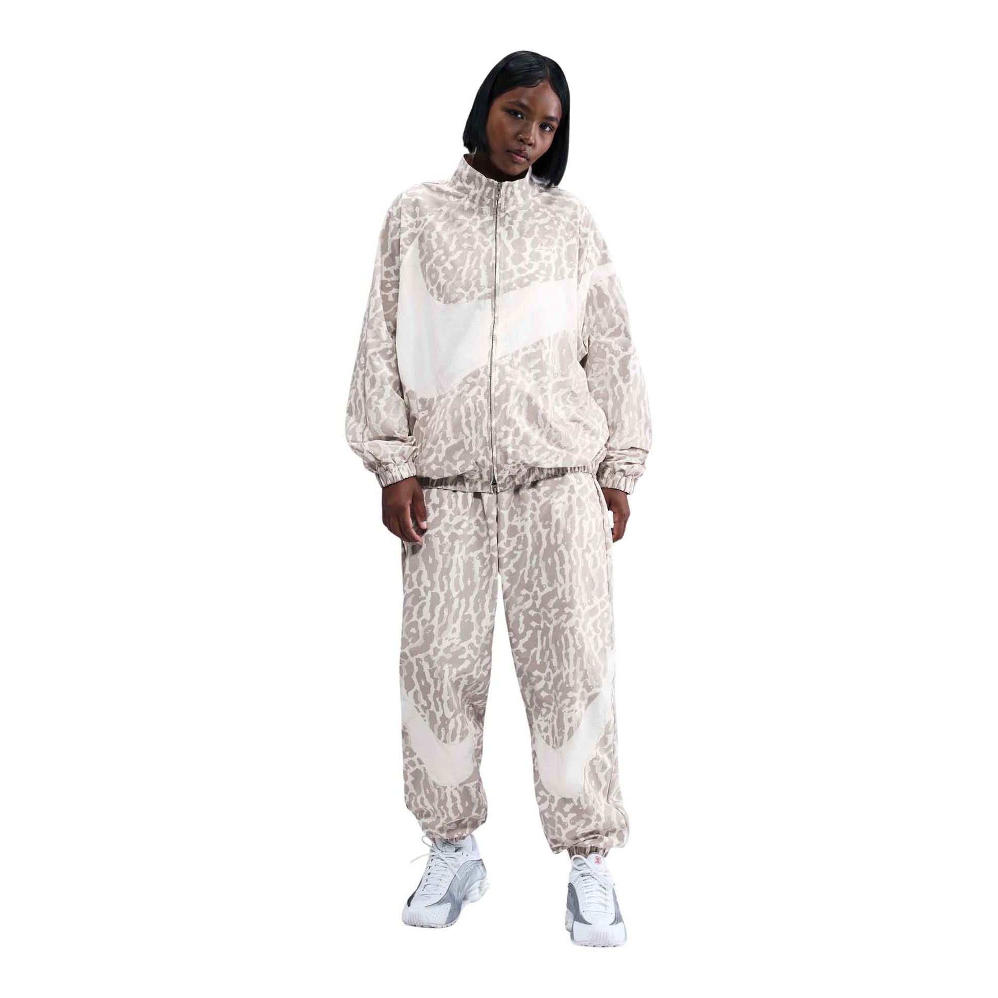 Nike Sportswear Women's Woven Printed Jacket