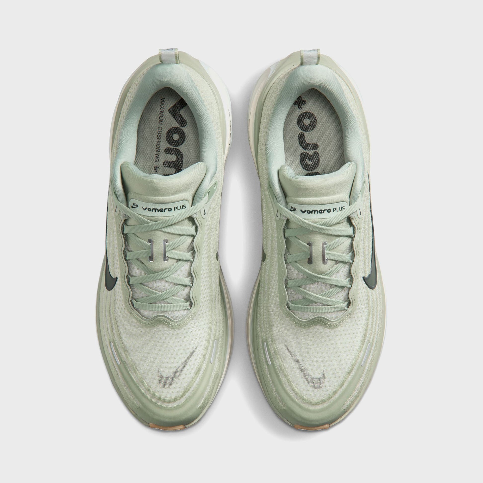 Nike Vomero Plus - Jade Horizon / Sail / Light Silver / Black Spruce