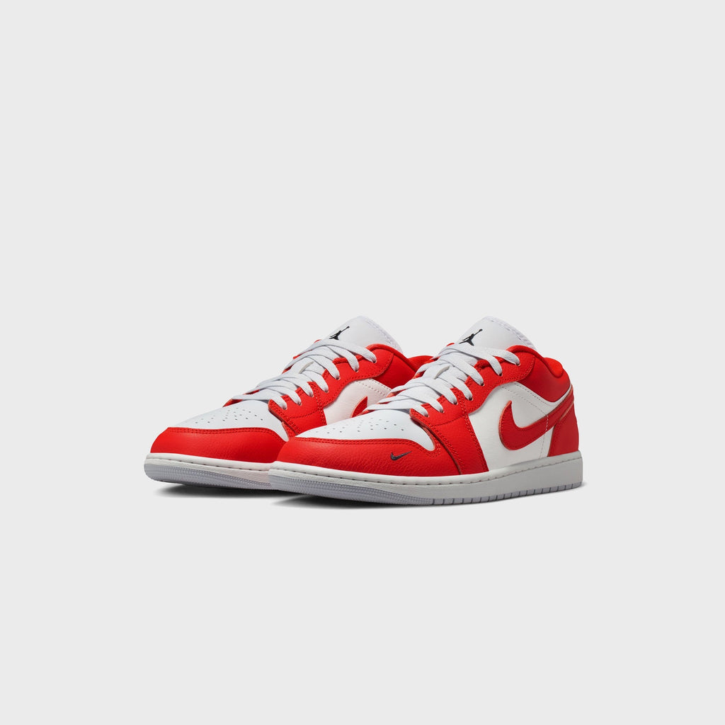 Jordan Air Jordan 1 Low SE - Chile Red / Summit White / Pure Platinum / Black