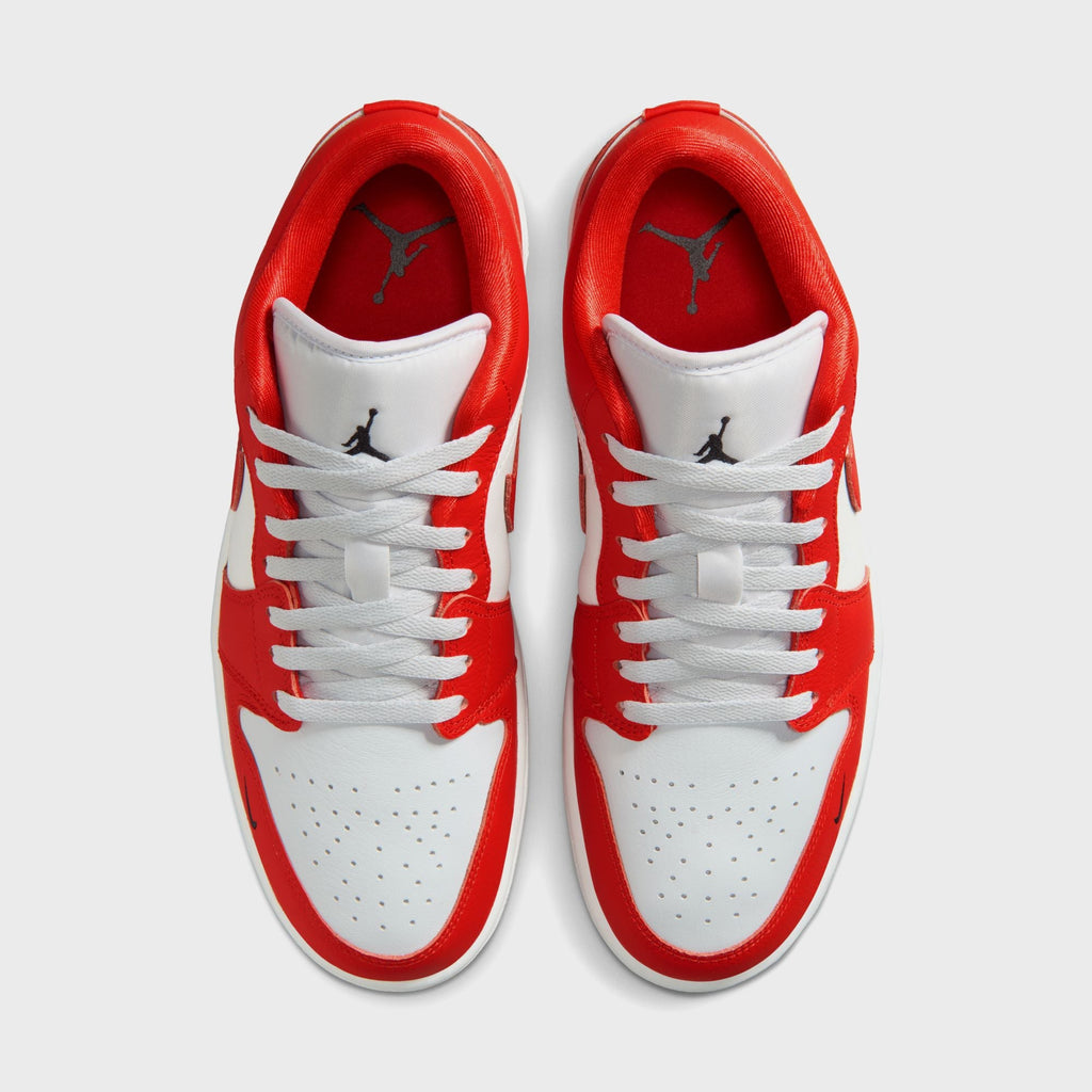 Jordan Air Jordan 1 Low SE - Chile Red / Summit White / Pure Platinum / Black