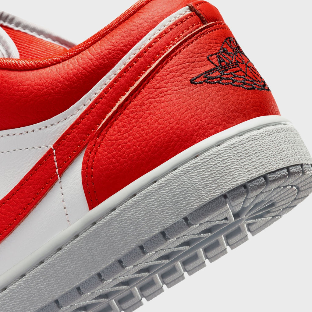 Jordan Air Jordan 1 Low SE - Chile Red / Summit White / Pure Platinum / Black