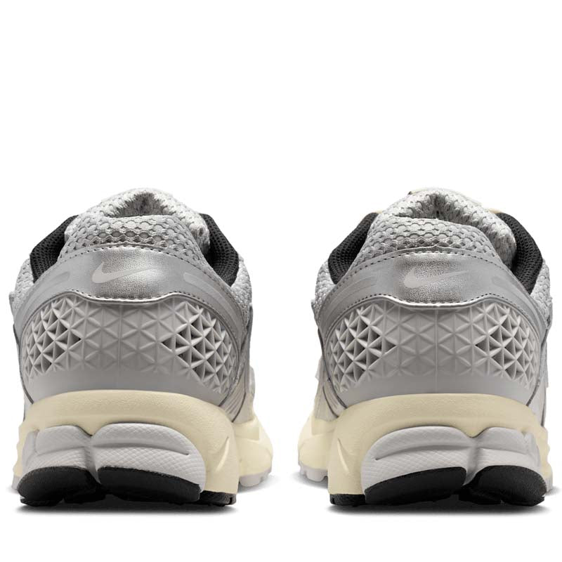 Nike Zoom Vomero 5 - Grey Fog/Chrome