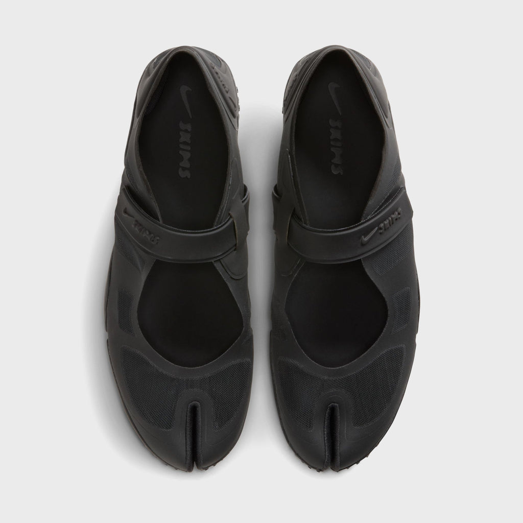 NikeSKIMS WMNS Rift Mesh - Black / Black / Dark Smoke