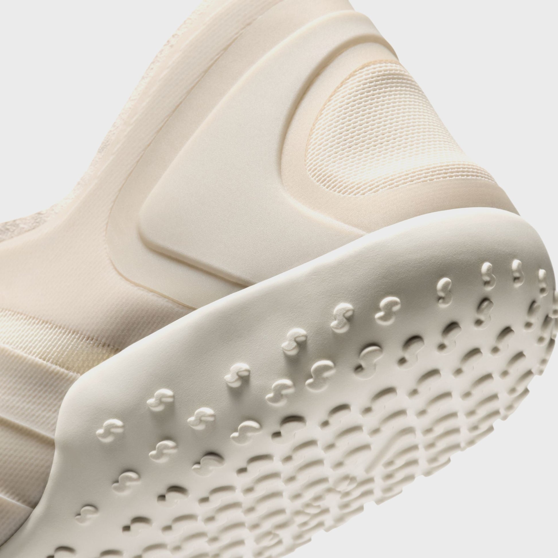 NikeSKIMS WMNS Rift Mesh - Light Bone / Light Orewood Brown