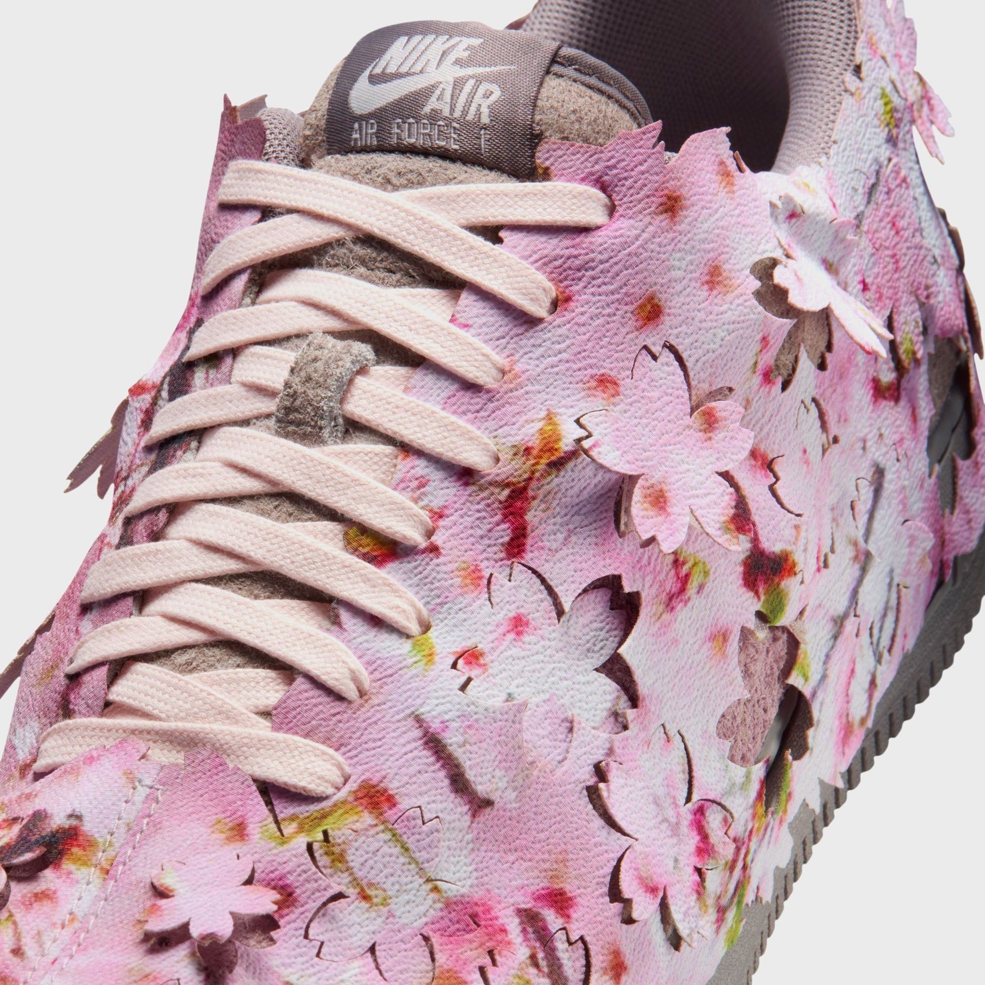 Nike Air Force 1 '07 - Premium Malt / Light Soft Pink / Particle Rose