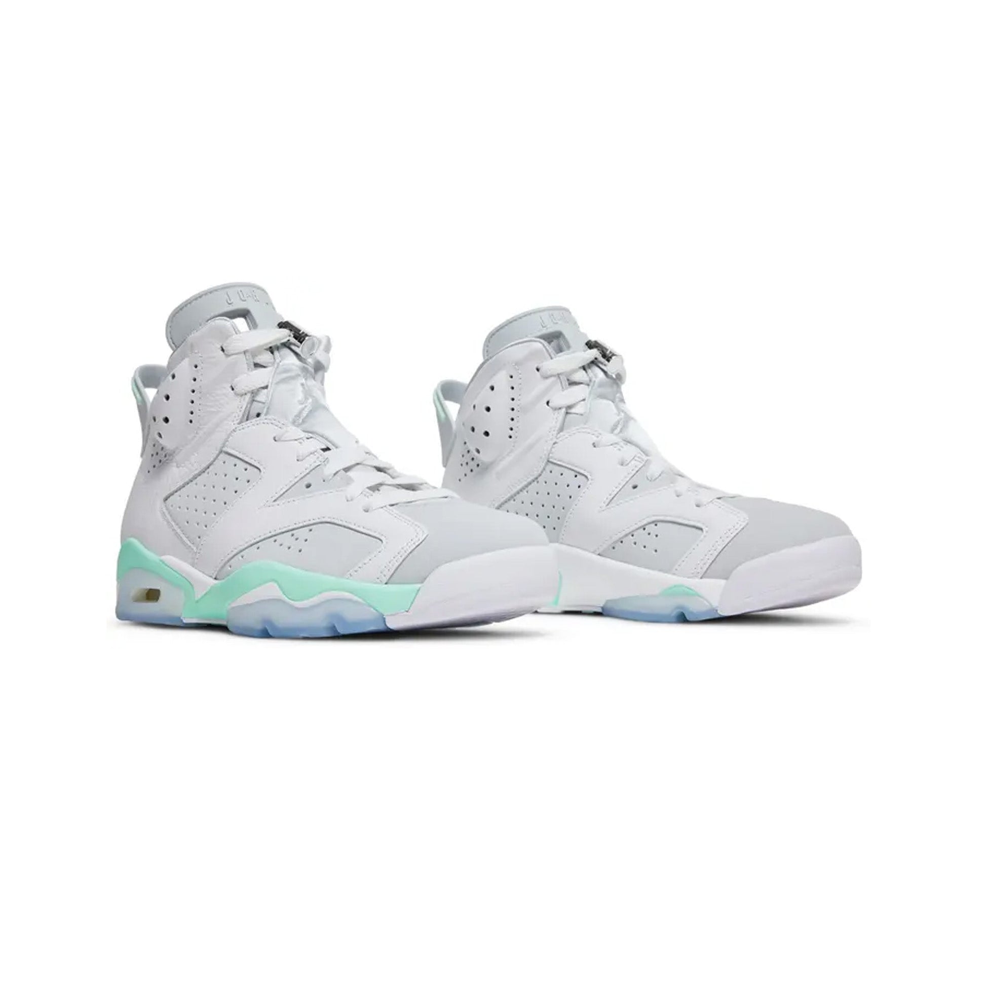 Air Jordan 6 'Mint Foam' (2022)