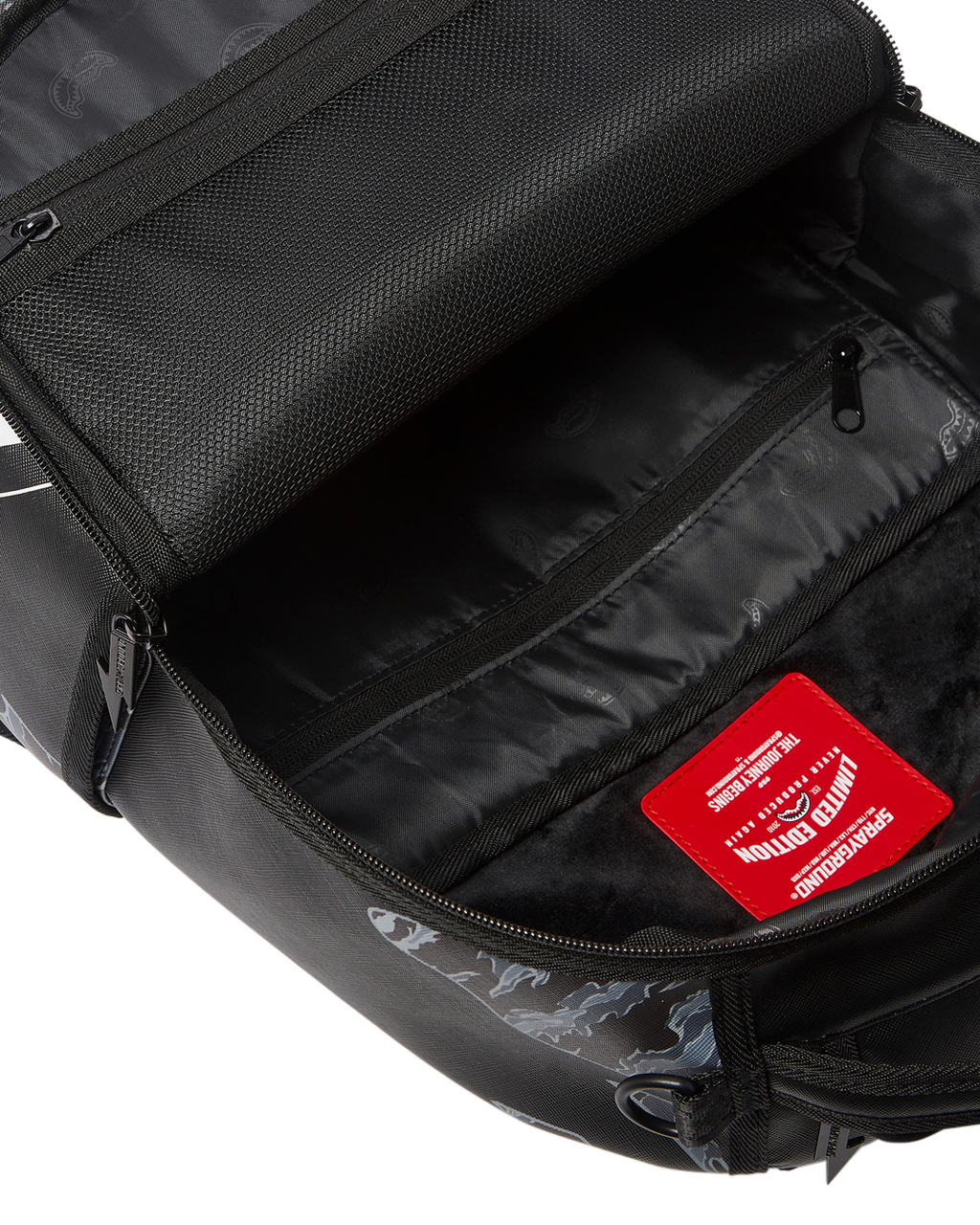 SPRAYGROUND DAZED AND SHARK BACKPACK (DLXV)