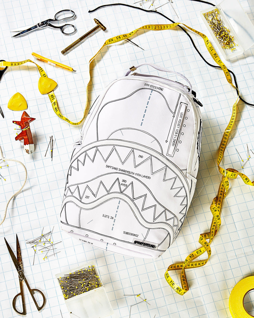 SPRAYGROUND TECHNICAL CUT & SHARK BACKPACK (DLXV)