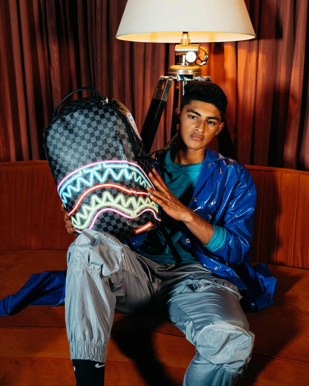 SPRAYGROUND SHARKS IN PARIS GLOW BACKPACK (DLXV)