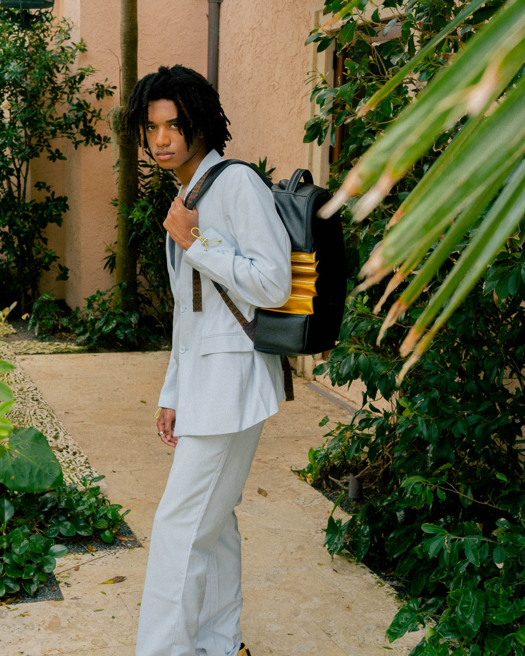 SPRAYGROUND A.i.3 SHARK BITE BLACK GOLD BACKPACK (DLXV)
