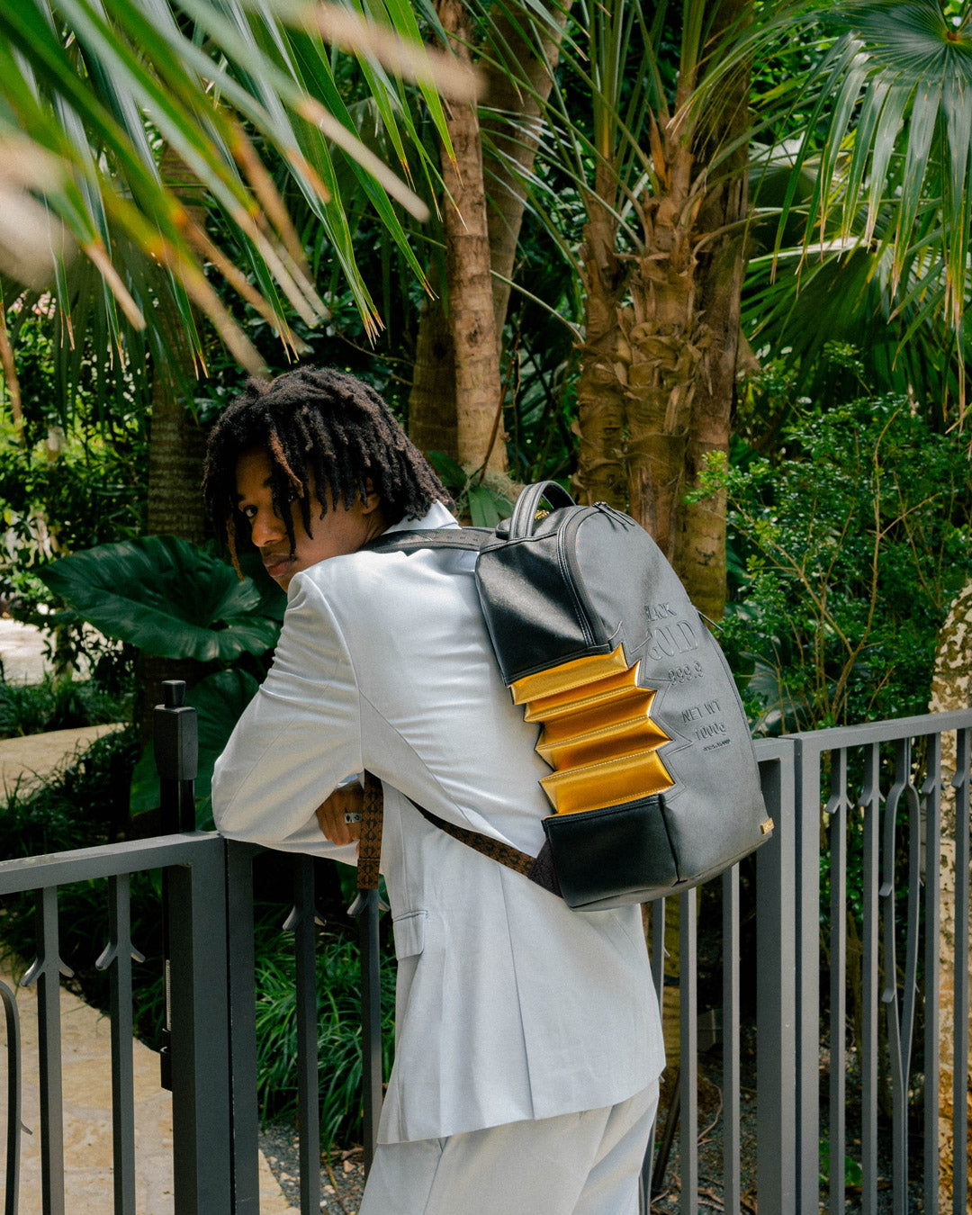 SPRAYGROUND A.i.3 SHARK BITE BLACK GOLD BACKPACK (DLXV)