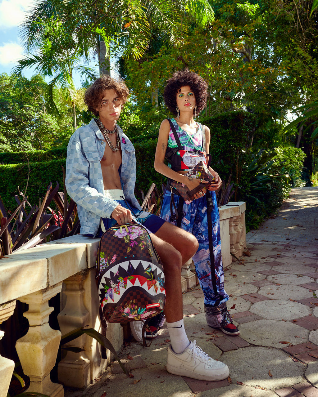 SPRAYGROUND GARDEN OF SHARKS BACKPACK (DLXV)