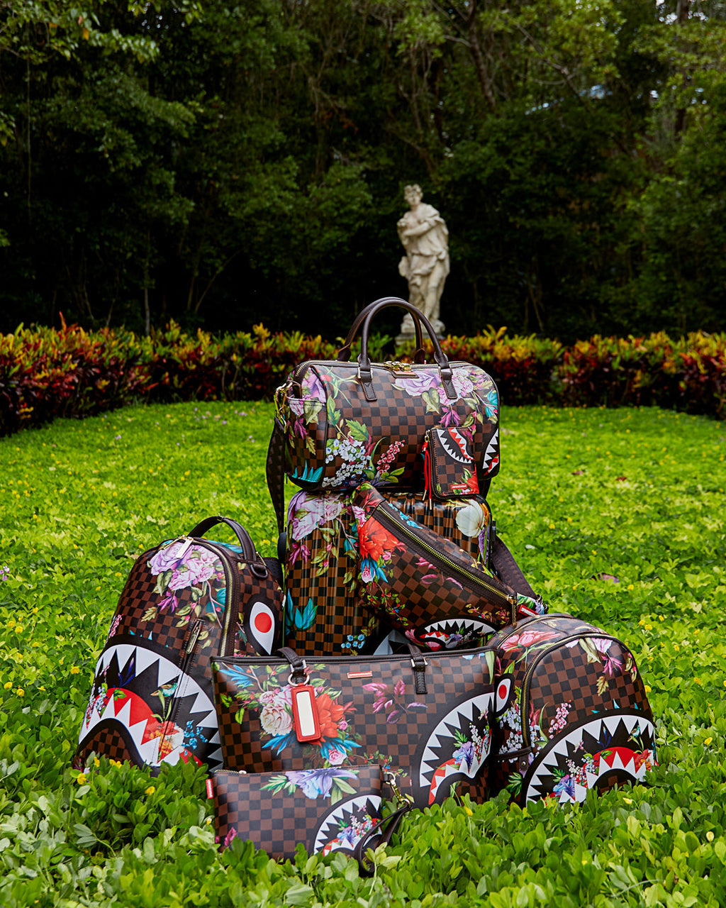 SPRAYGROUND GARDEN OF SHARKS BACKPACK (DLXV)