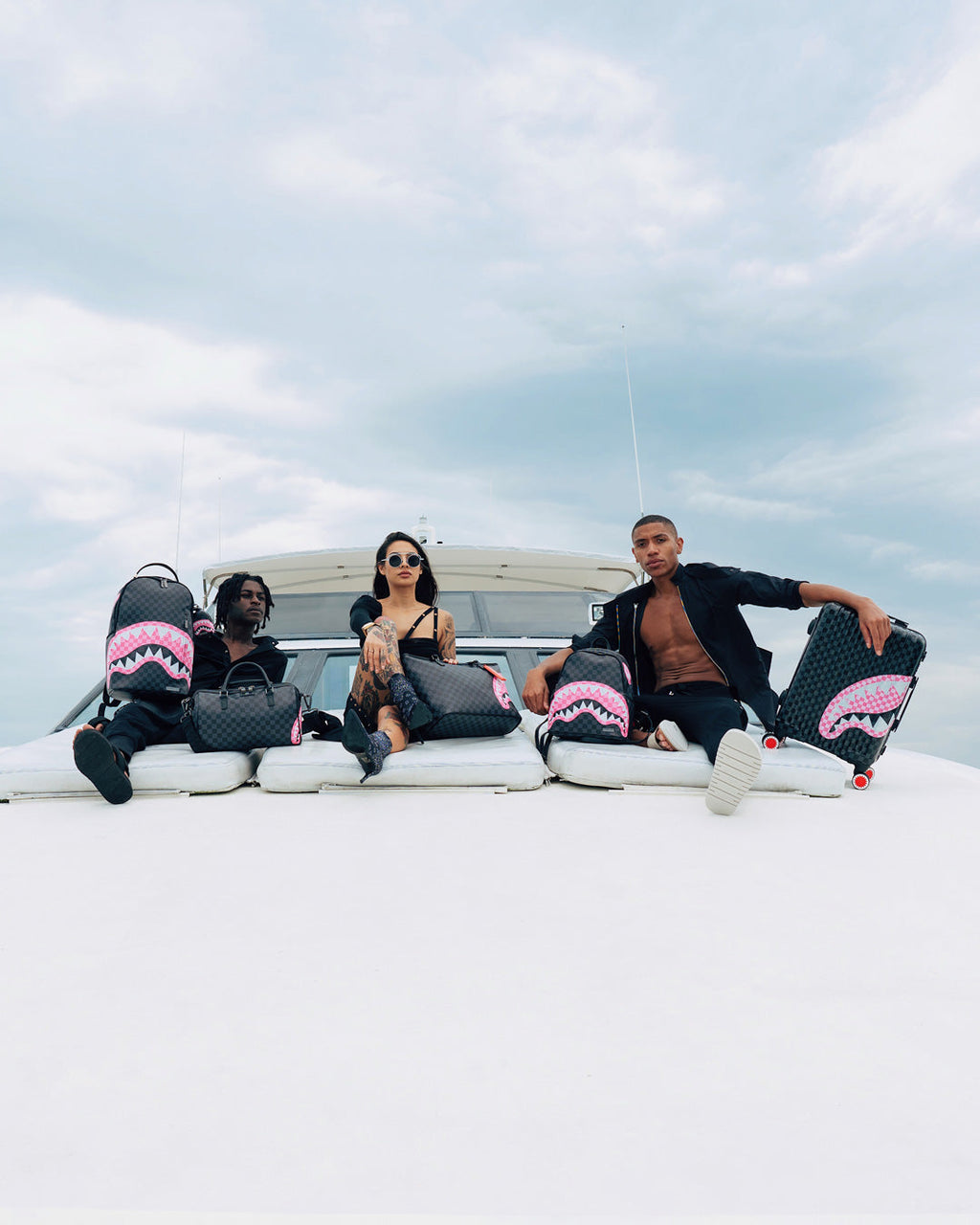 SPRAYGROUND SHARKS IN CANDY SAVAGE