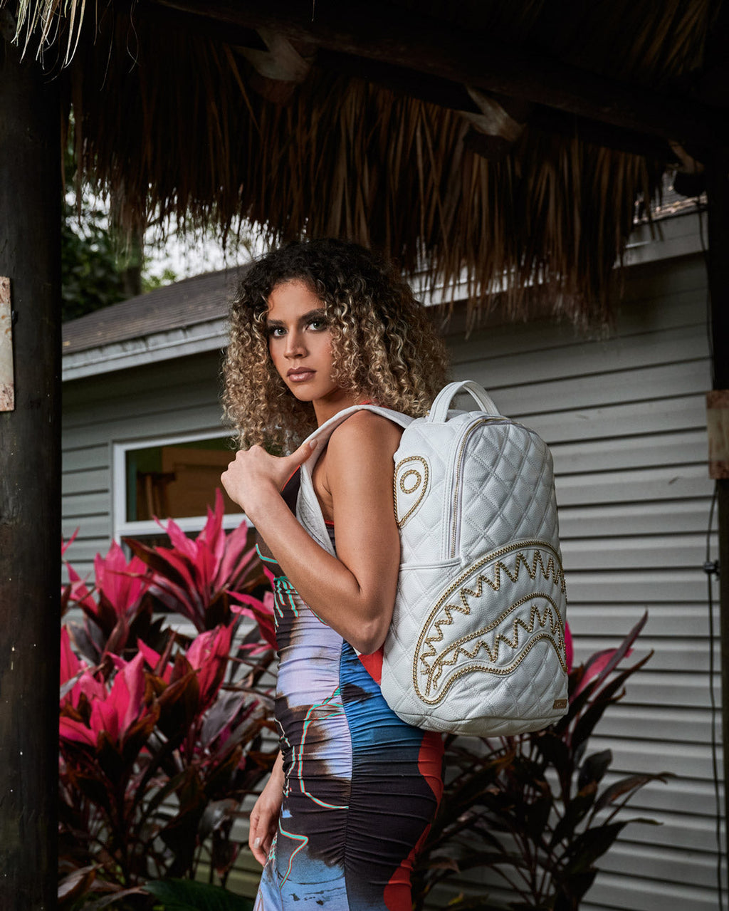SPRAYGROUND RIVIERA LE BLANC GOLD CHAIN SHARK BACKPACK (DLXV)