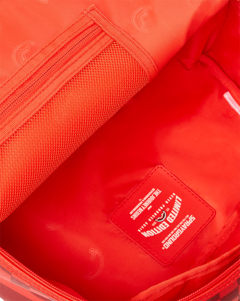 SPRAYGROUND SHARK BITE INFARED BACKPACK (DLXV)