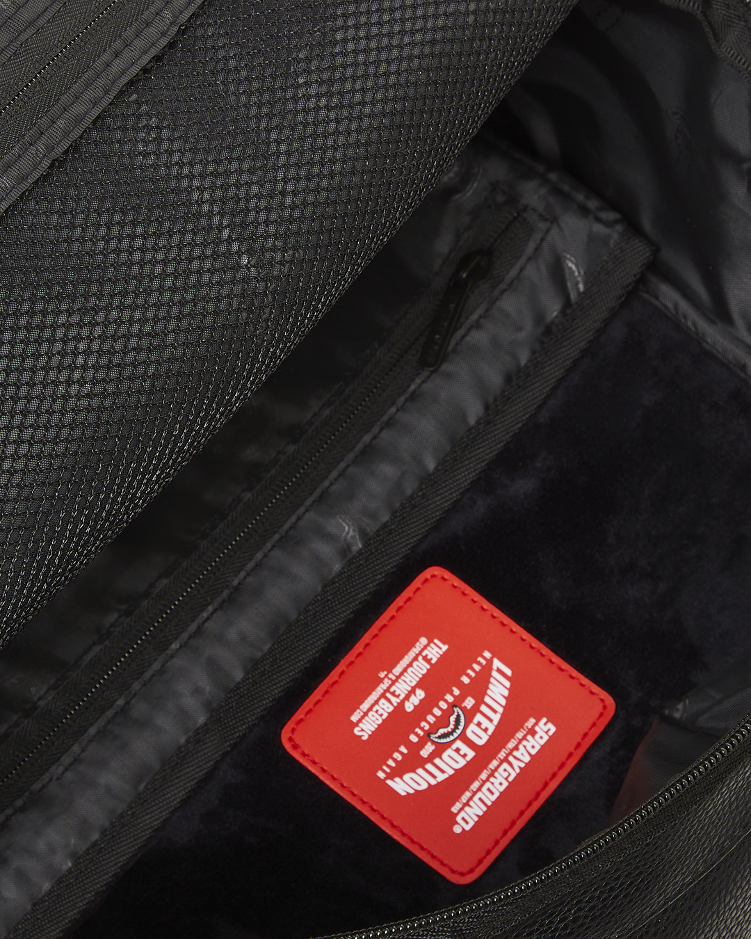 SPRAYGROUND RICH ROVER CARGO SHARK BACKPACK (DLXV)
