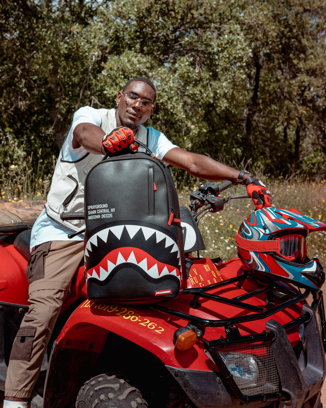 SPRAYGROUND SHARK CENTRAL (BLACK) (DLXV)