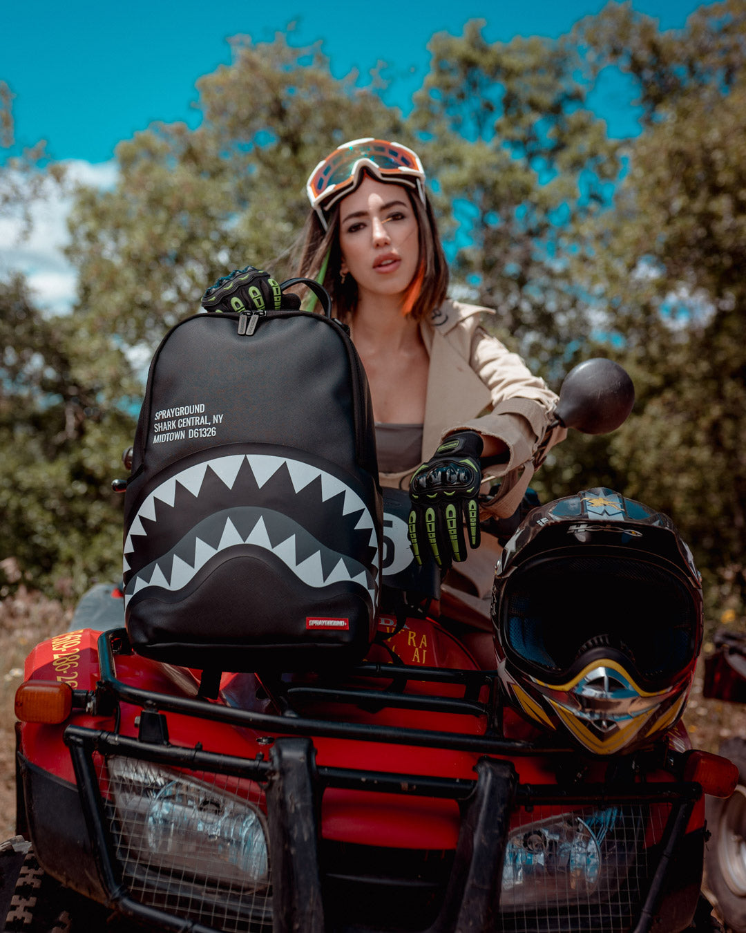 SPRAYGROUND SHARK CENTRAL GREYTONE BACKPACK (DLXV)