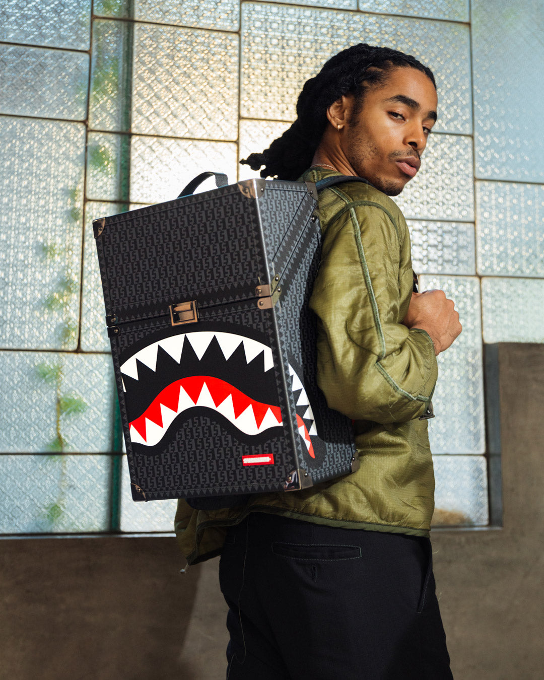 SPRAYGROUND SPRAYGATTI REVV CHATURANGA SHARK 1900 BACKPACK