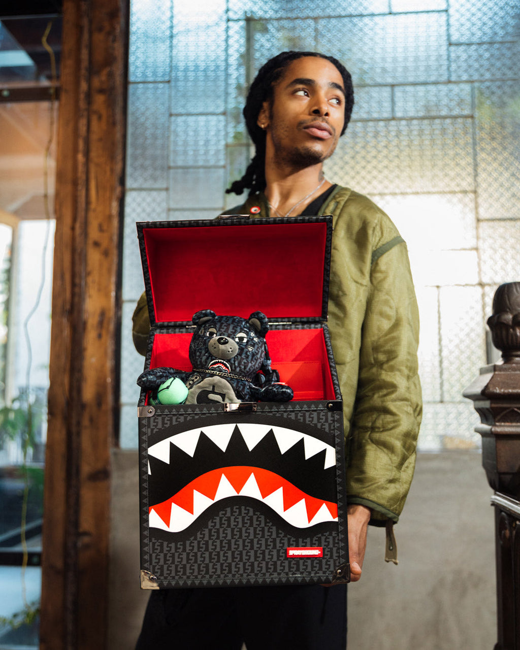 SPRAYGROUND SPRAYGATTI REVV CHATURANGA SHARK 1900 BACKPACK
