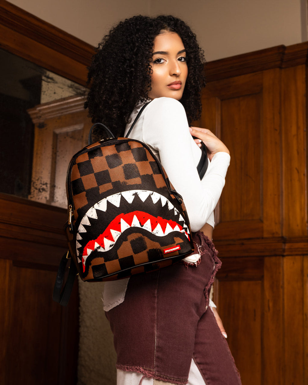 SPRAYGROUND SHARKS IN PARIS VANQUISH SAVAGE