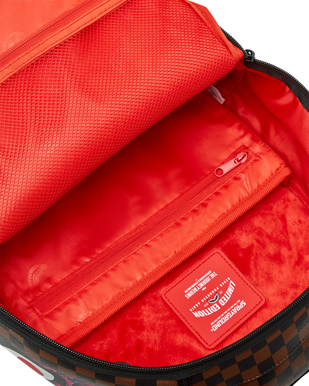 SPRAYGROUND SHARKS IN PARIS CHARACTERS SNEAKIN BACKPACK (DLXV)