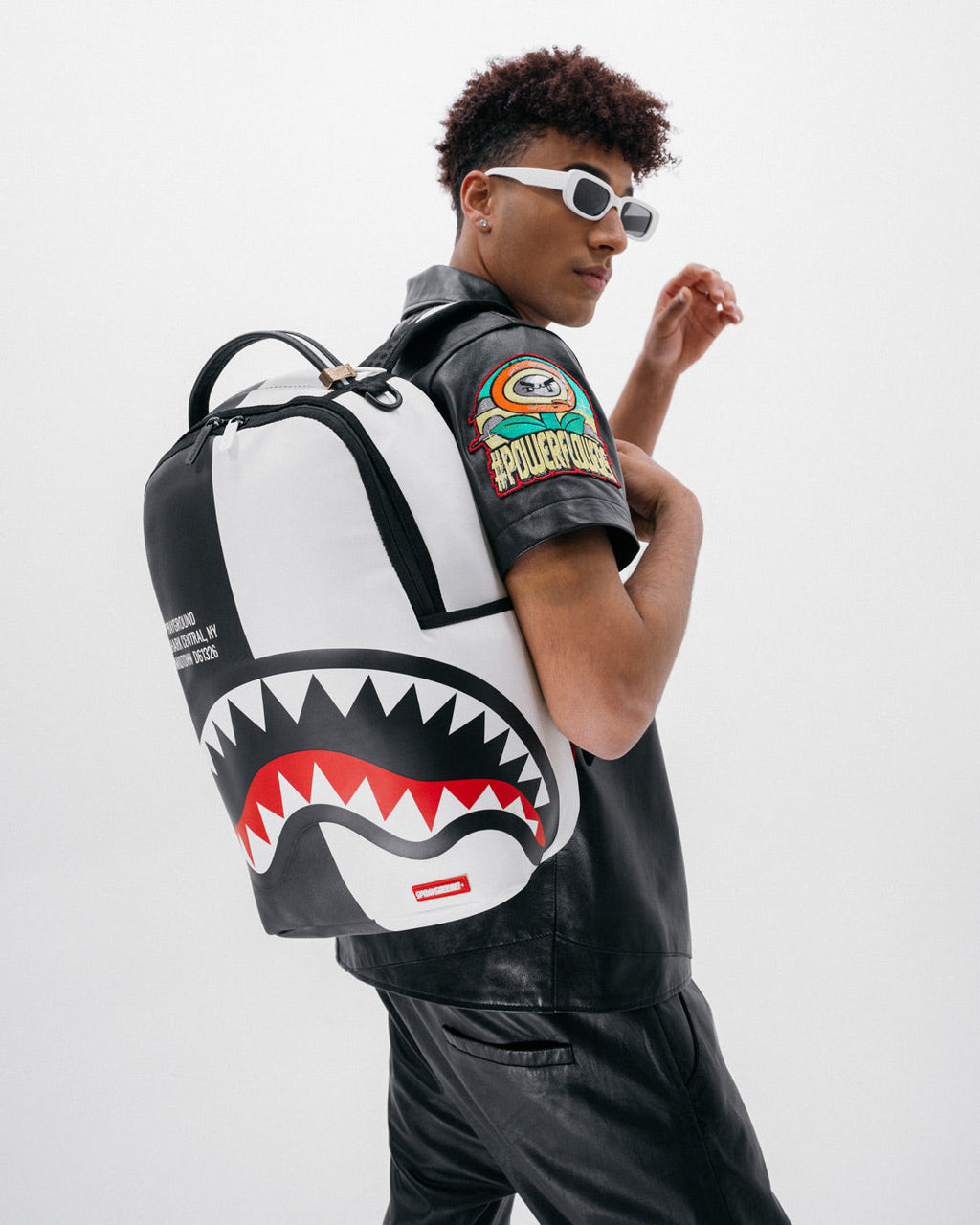 SPRAYGROUND SHARK CENTRAL SPLIT BACKPACK BLK/WHT (DLXV)