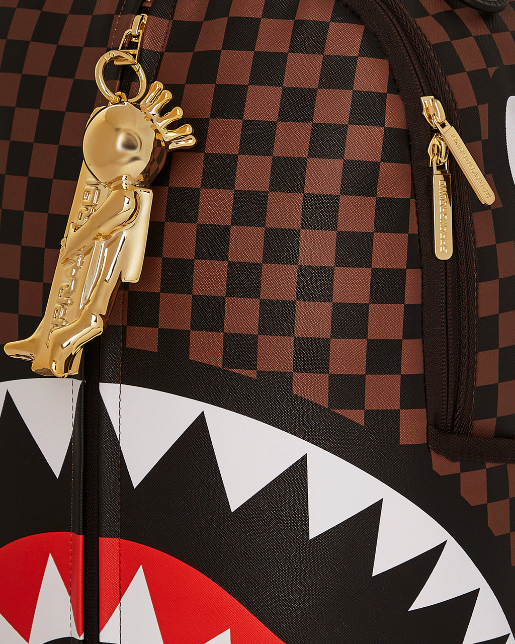 SPRAYGROUND ASTROMANE AS THE WORLD'S LARGEST ZIPPER PULLEY