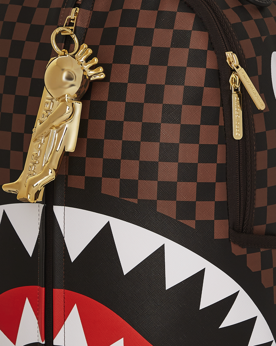 SPRAYGROUND ASTROMANE AS THE WORLD'S LARGEST ZIPPER PULLEY