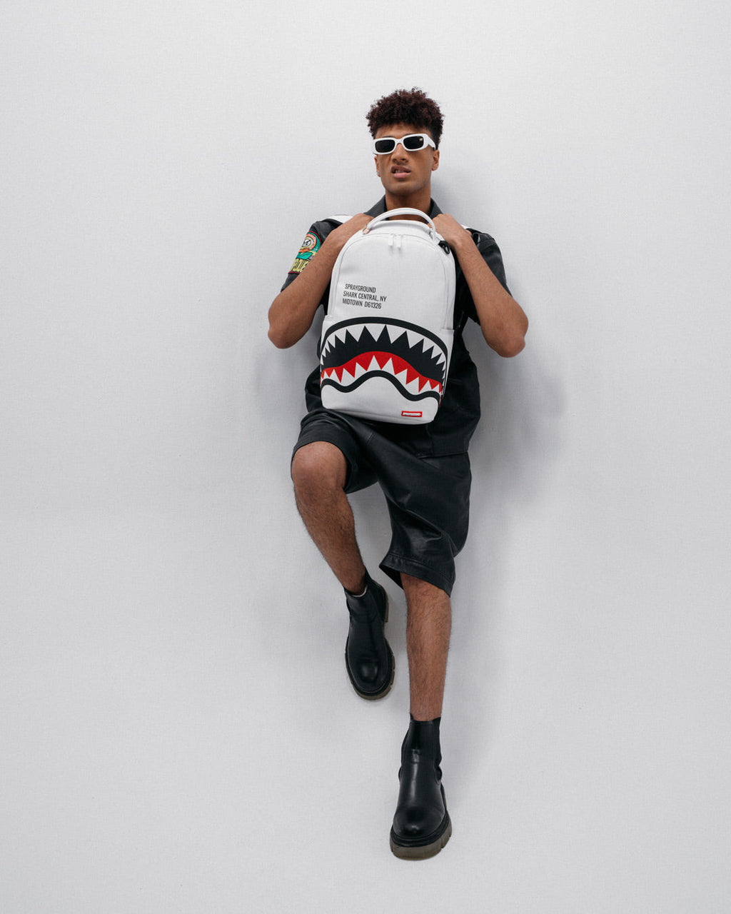 SPRAYGROUND SHARK CENTRAL (WHT) BACKPACK (DLXV)