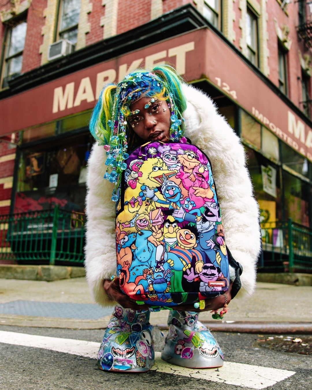 SPRAYGROUND SESAME STREET FAMILIA DLXSR BACKPACK