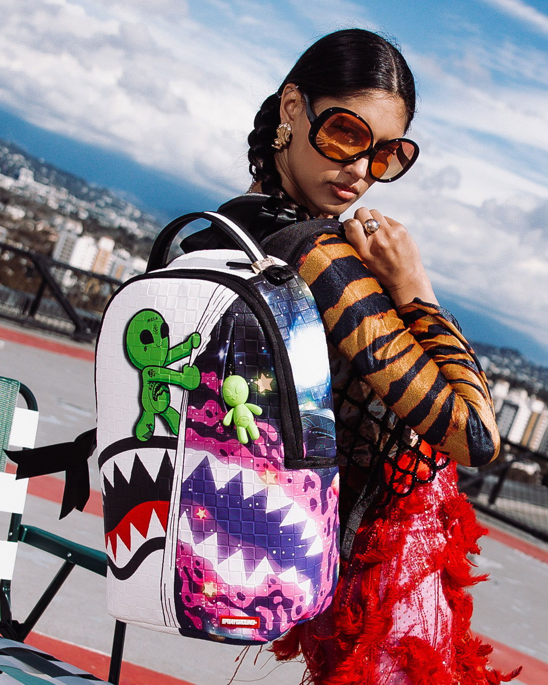SPRAYGROUND COSMIC RAY HOMEWORLD