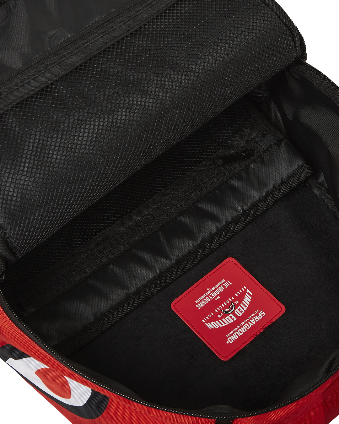 SPRAYGROUND LOONEY TUNES SHARK RUN DLXSR BACKPACK