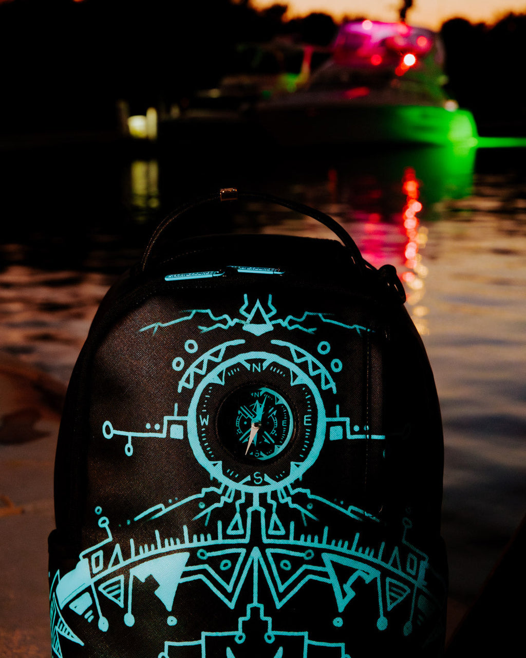 SPRAYGROUND COMPASS TO THE FUTURE