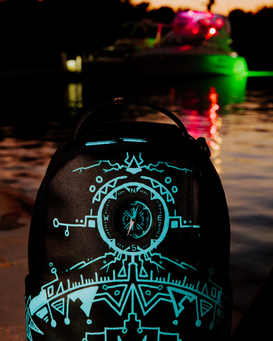 SPRAYGROUND COMPASS TO THE FUTURE