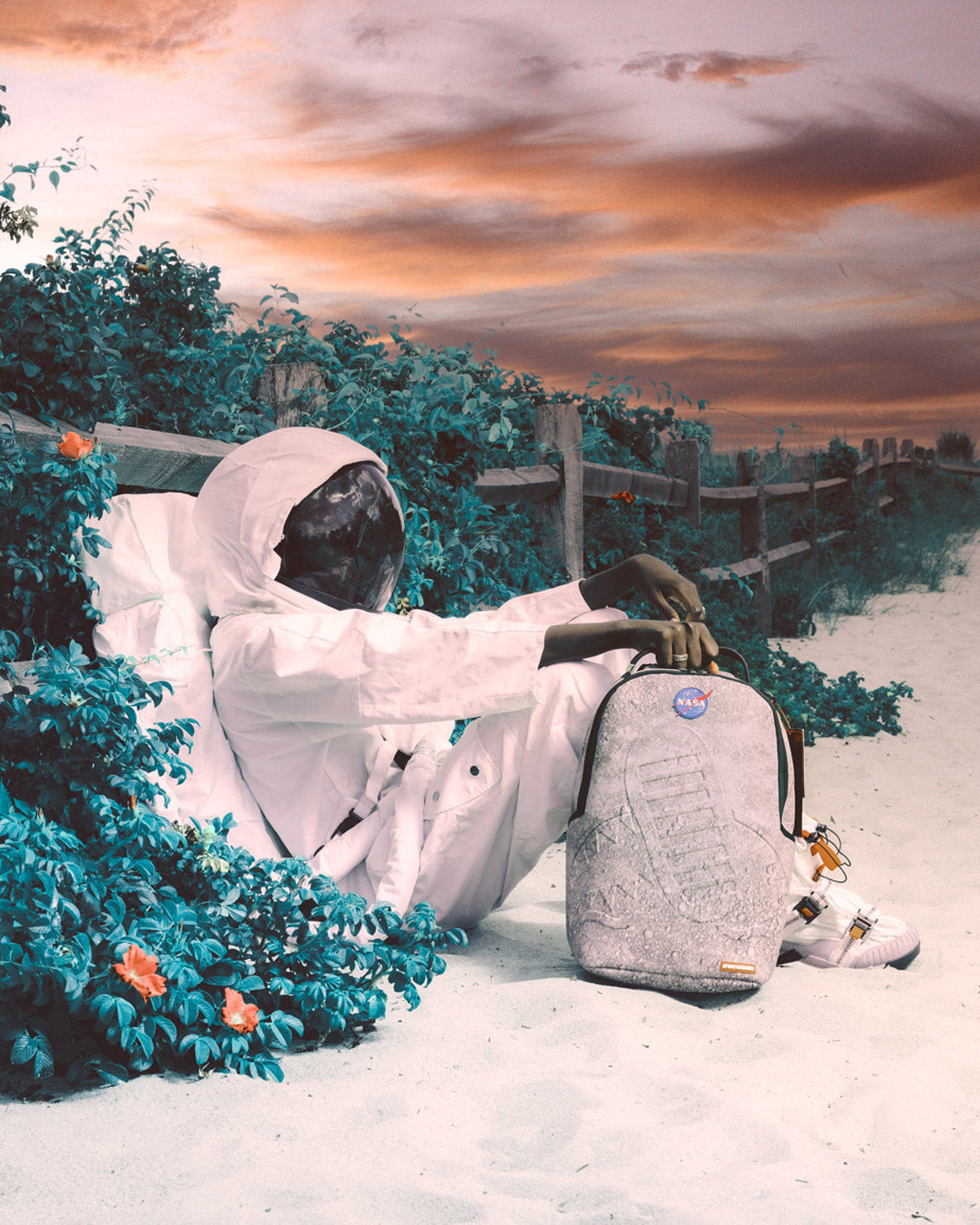 SPRAYGROUND STEP INTO THE FUTURE - NASA COLLAB MOON SHARK 3D MOLDED