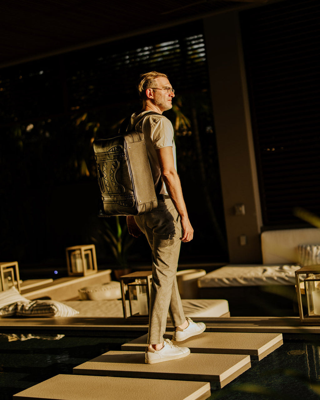 SPRAYGROUND REALITY CHECK VINTAGE HANDHELD CARRY-ON CONVERTS TO BACKPACK