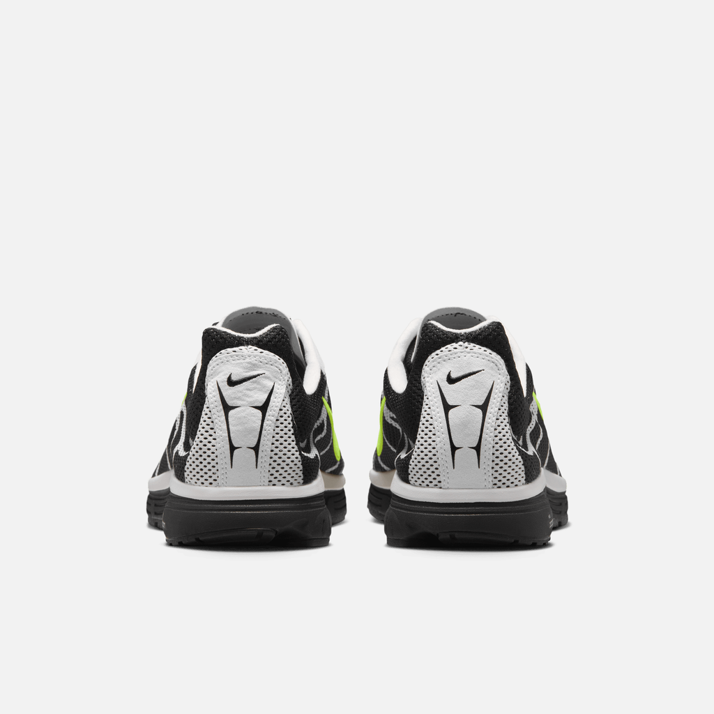 Nike Zoom Streak 3 Black Volt