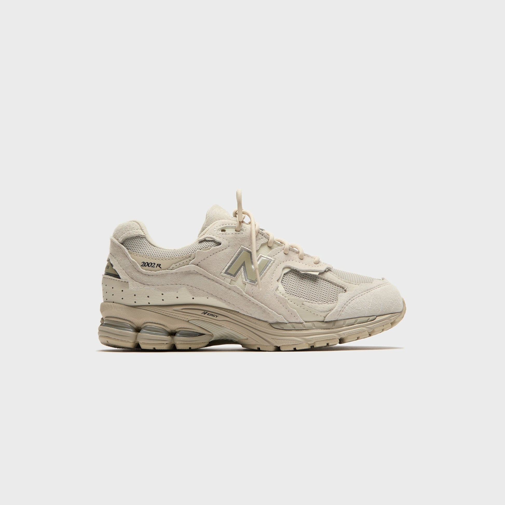 New Balance 2002R - Shipyard / Silver Metallic