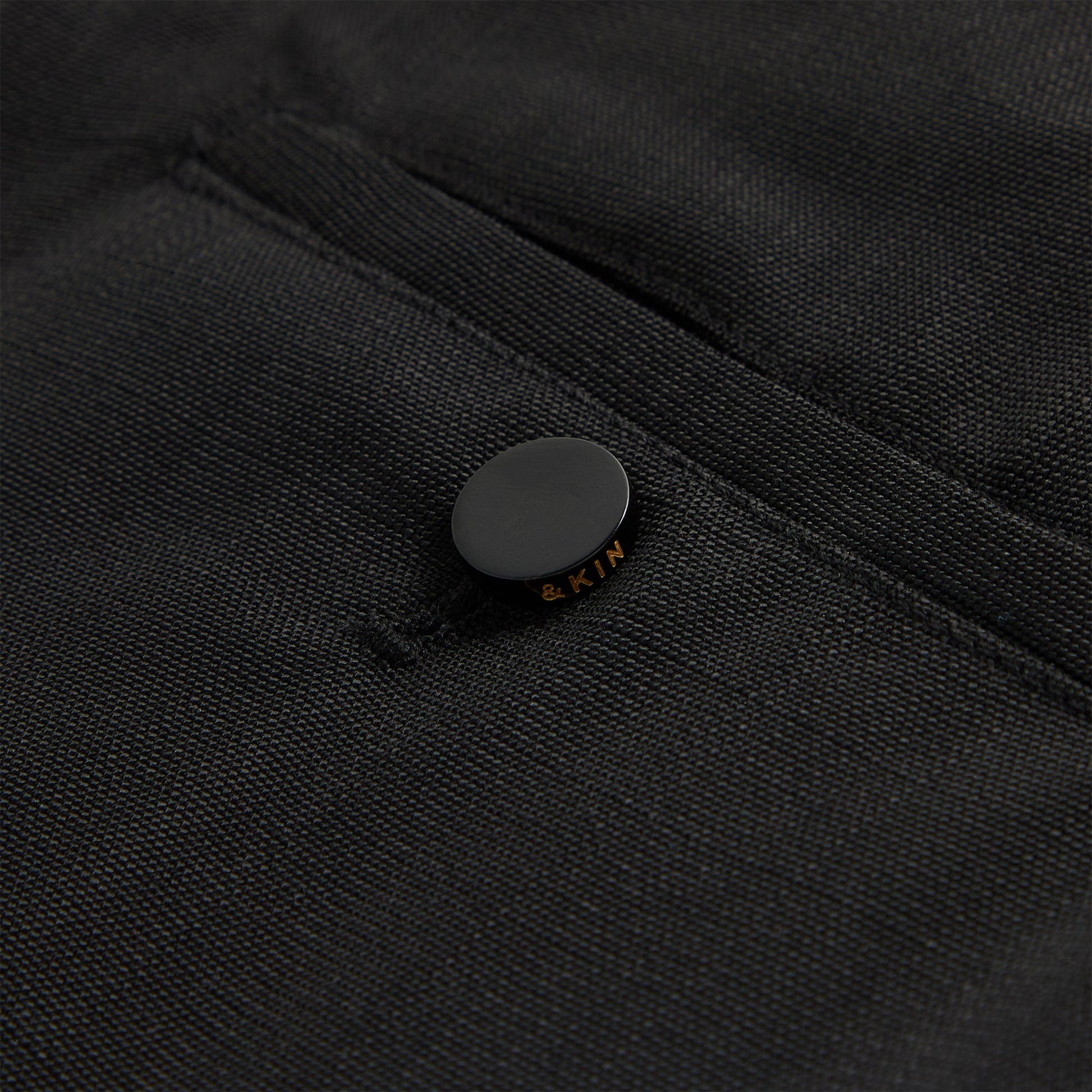 &Kin Textured Viscose Conley Cargo Short - Black